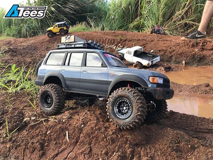 axial scx10 land cruiser